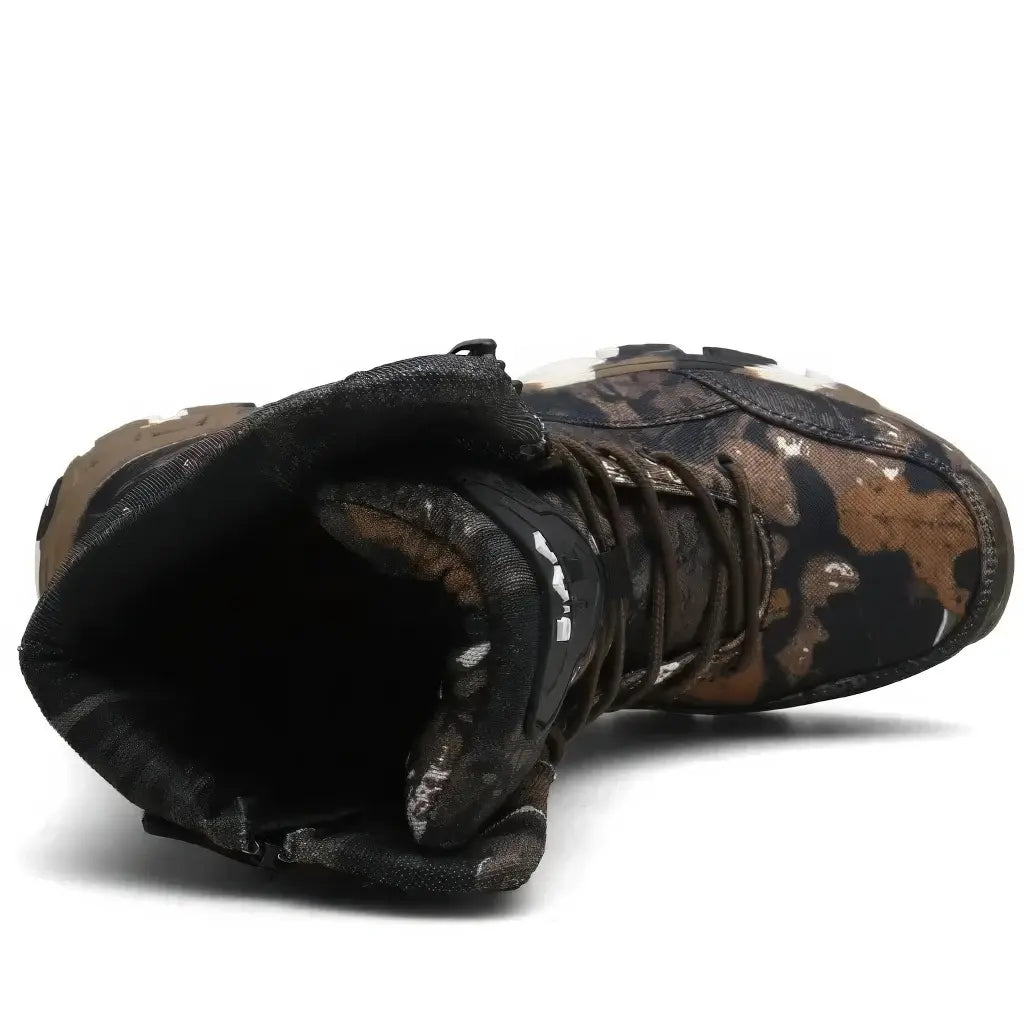 Chaussures de Militaires Russes